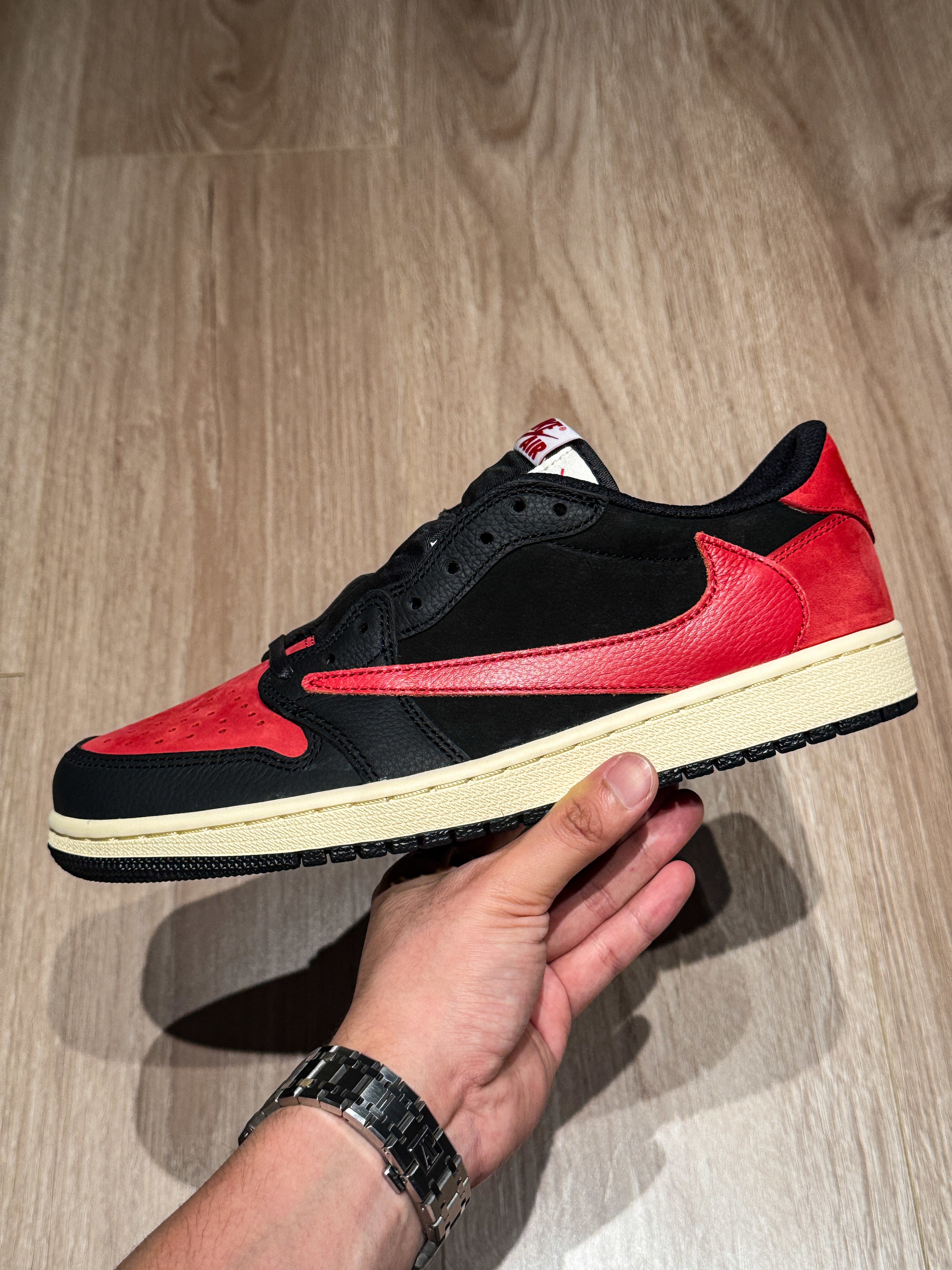 Jordan 1 Low x Travis Scott 'Bred'