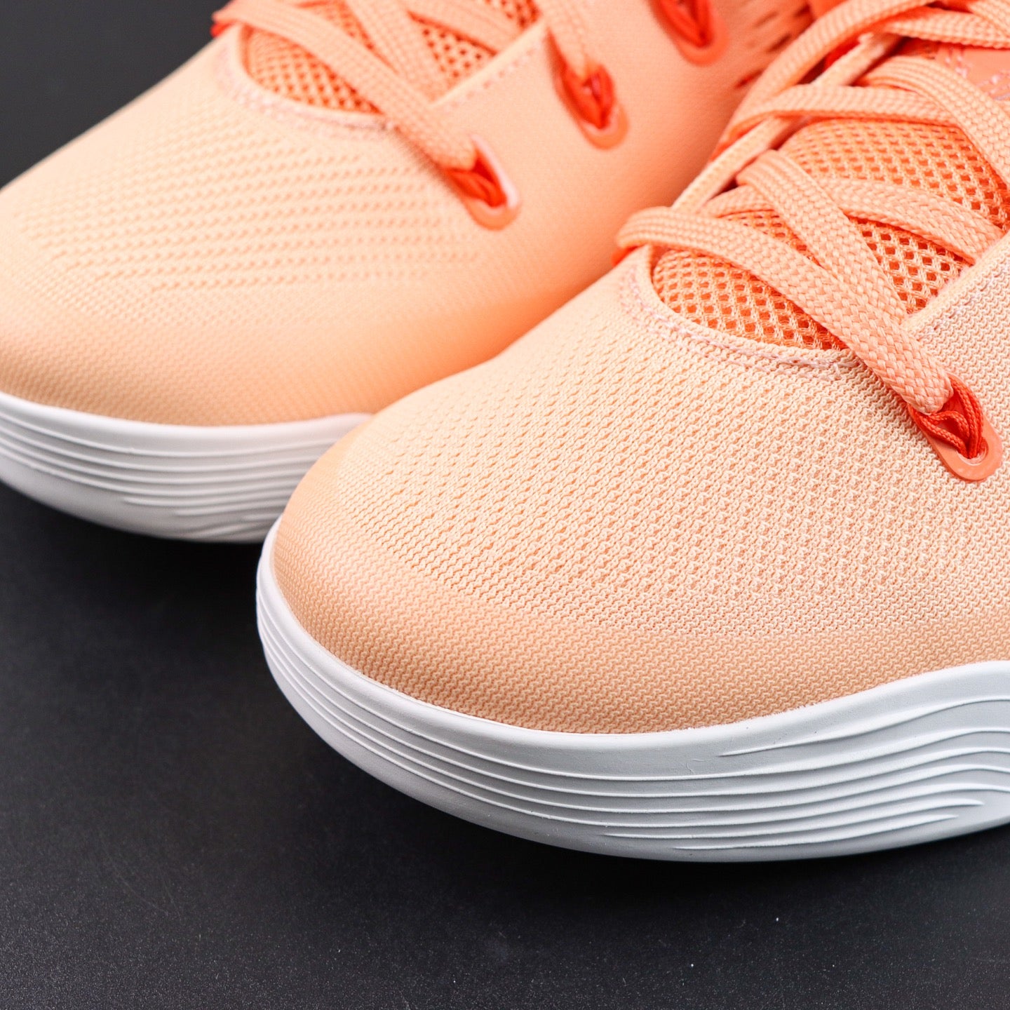 Kobe 9 EM low Protro WNBA Orange Frost