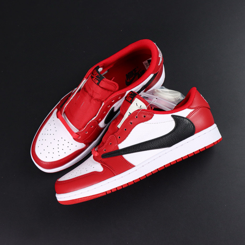 Jordan 1 Low x Travis Scott "Chicago"