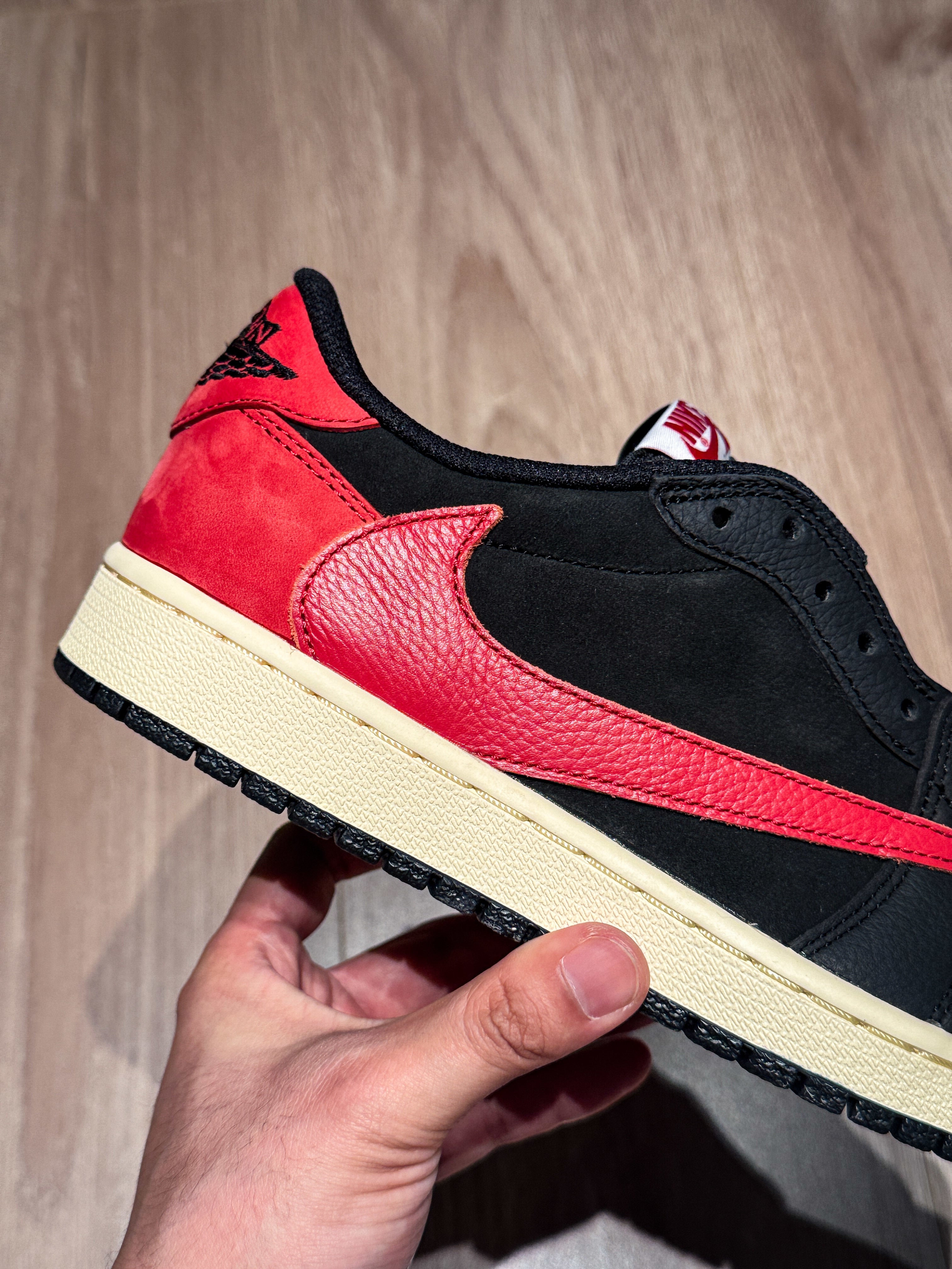 Jordan 1 Low x Travis Scott 'Bred'