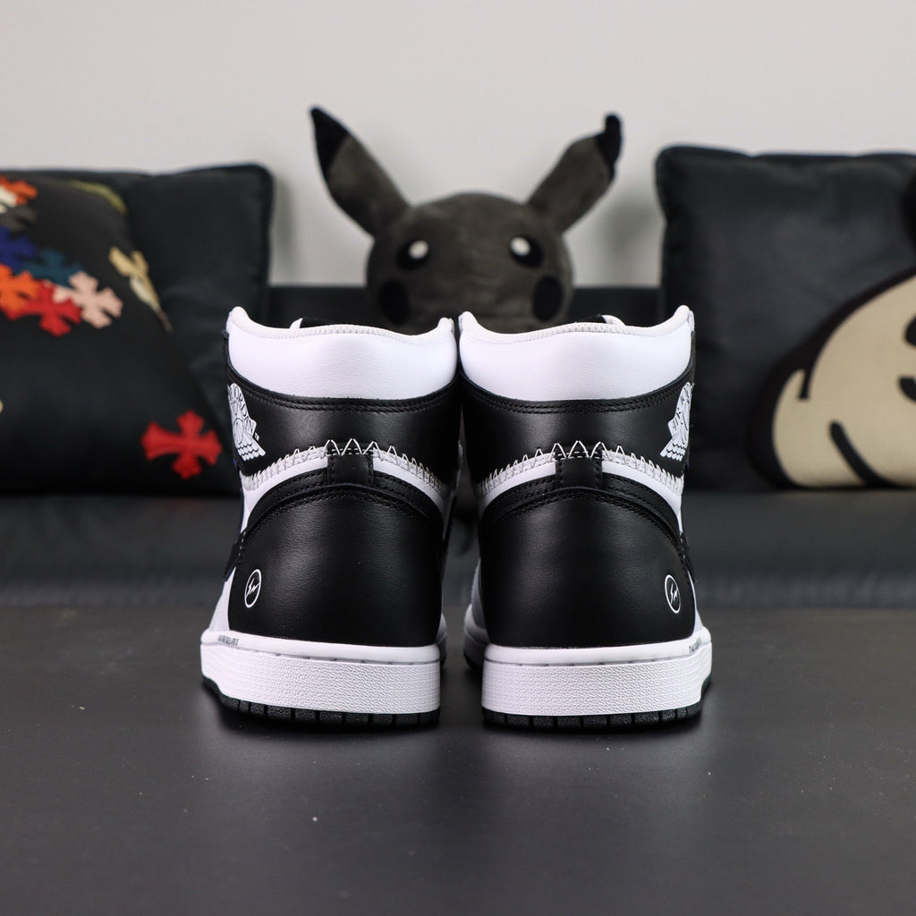 Jordan 1 Retro High OG SP x Fragment x Union LA 'White Black'