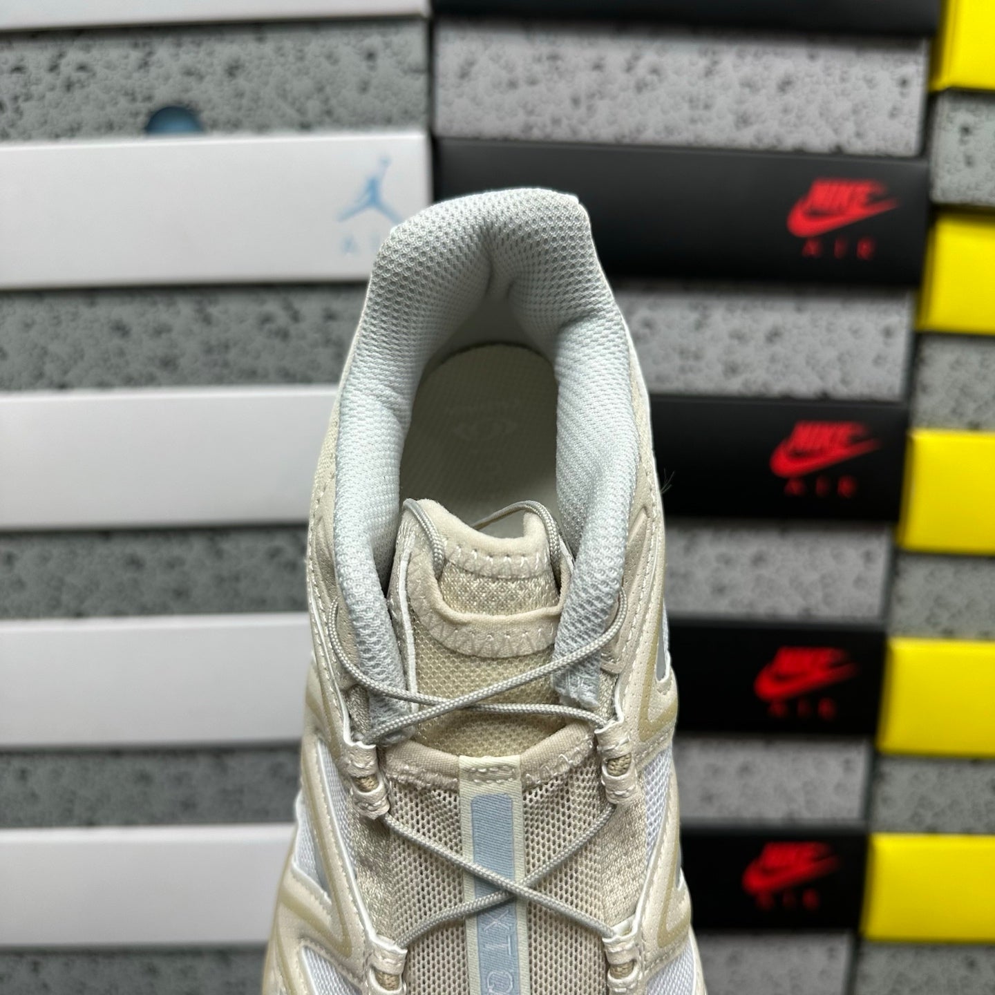 SALOMON-XT-Quest 'White/Rainy Day/Ancient Water'