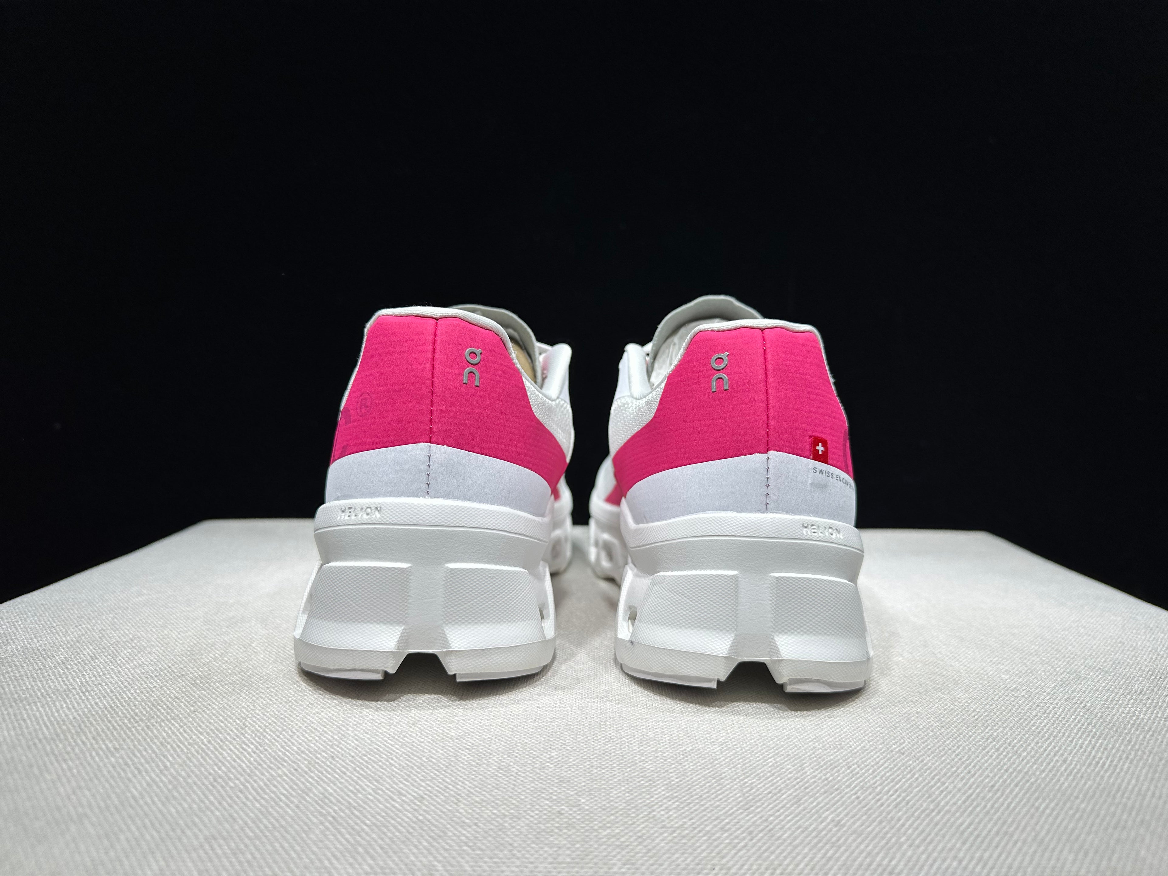 ON - Cloudmonster 'Ivory | Grenadine'