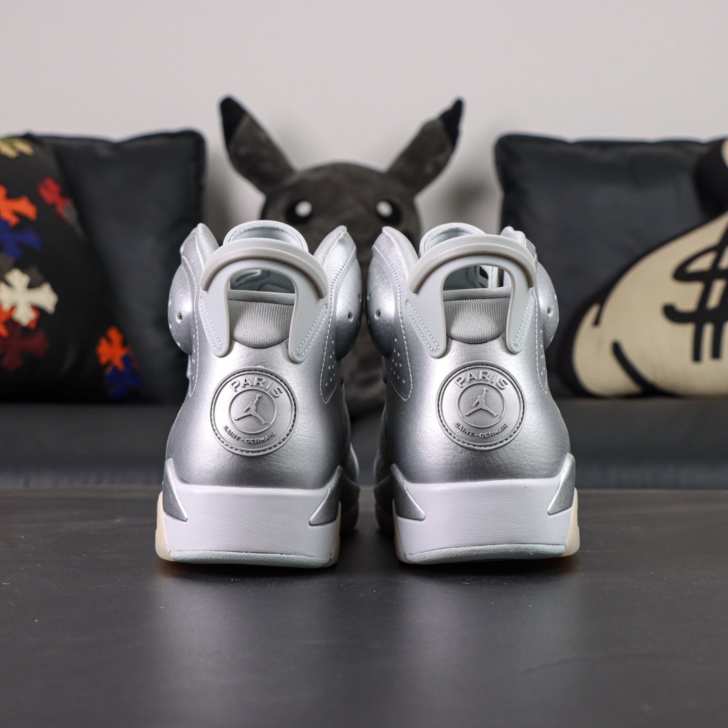 Jordan 6 x Paris Saint-Germain PSG 'Metallic Silver'