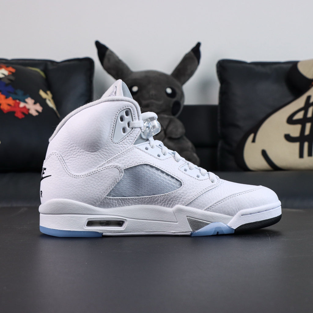 Jordan 5 Retro 'Metallic White'