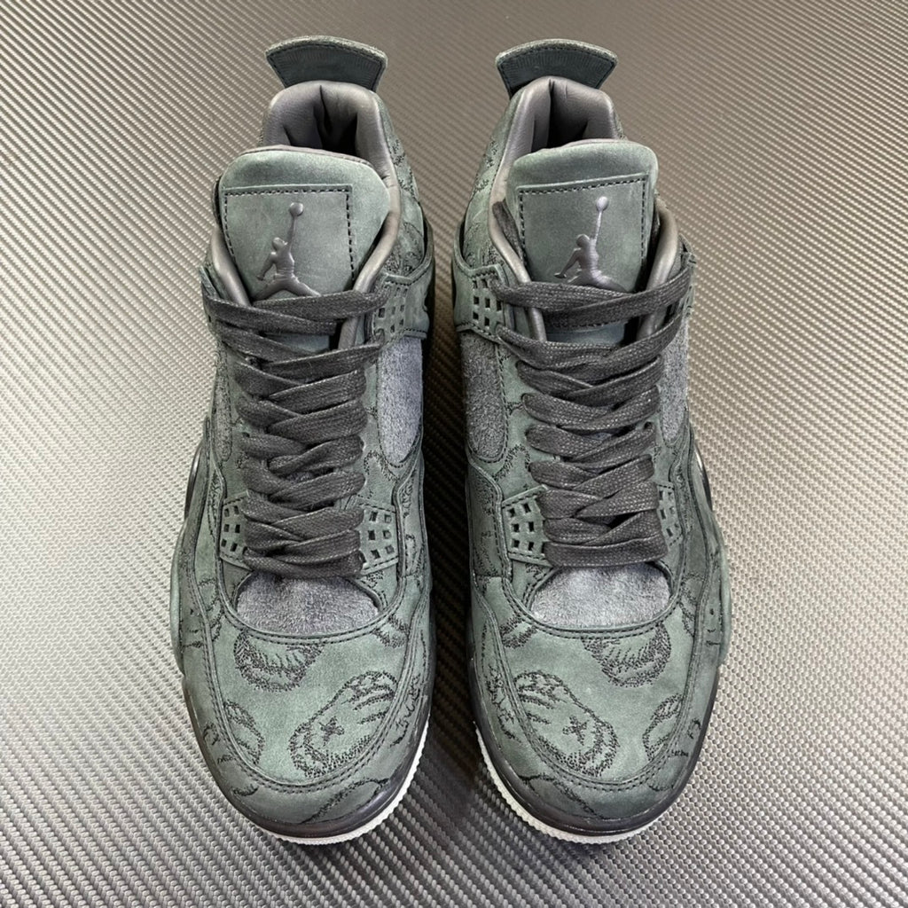Jordan 4 Retro Kaws “Green”