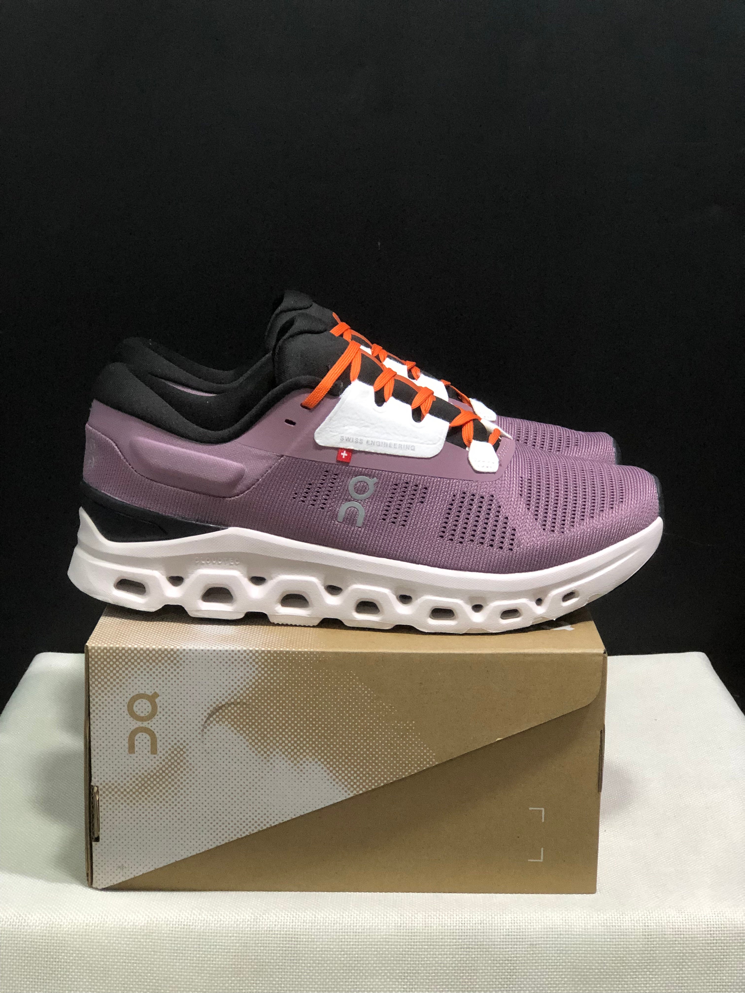 Cloudstratus 3 'Quartz | Lily'