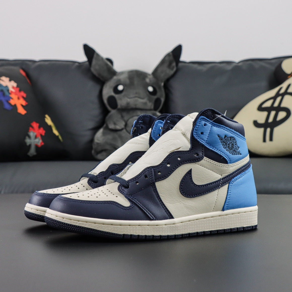 Jordan 1 Retro High OG 'Obsidian'