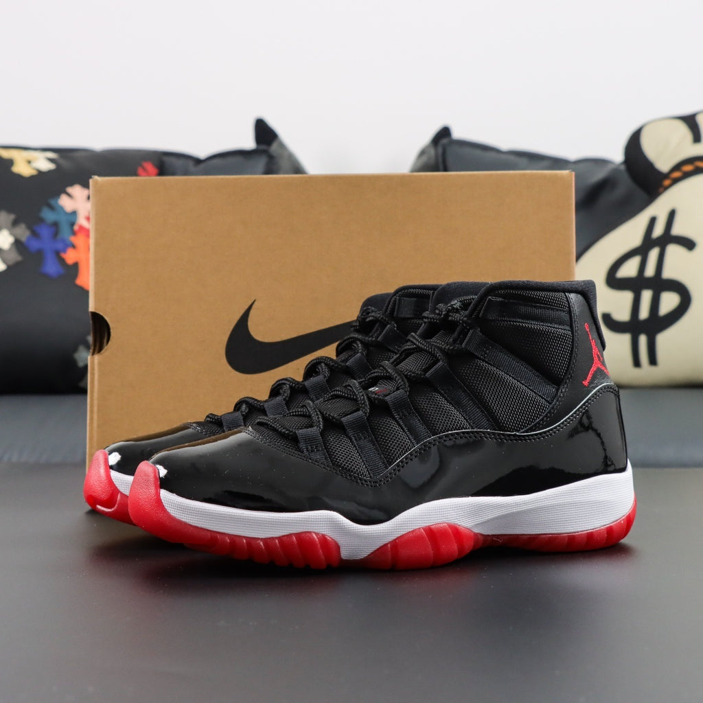 Jordan 11 Retro 'Bred'