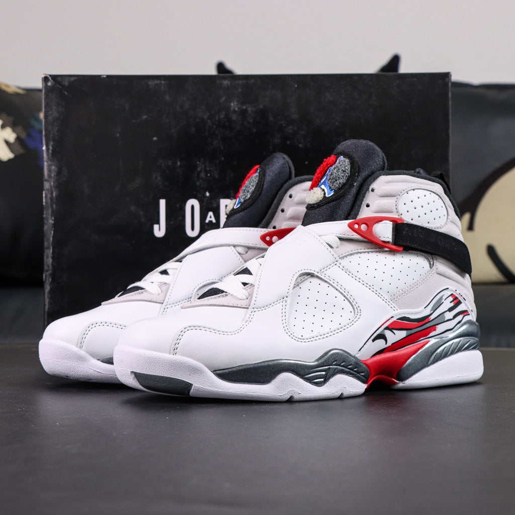 Jordan 8 'Bugs Bunny' 2025