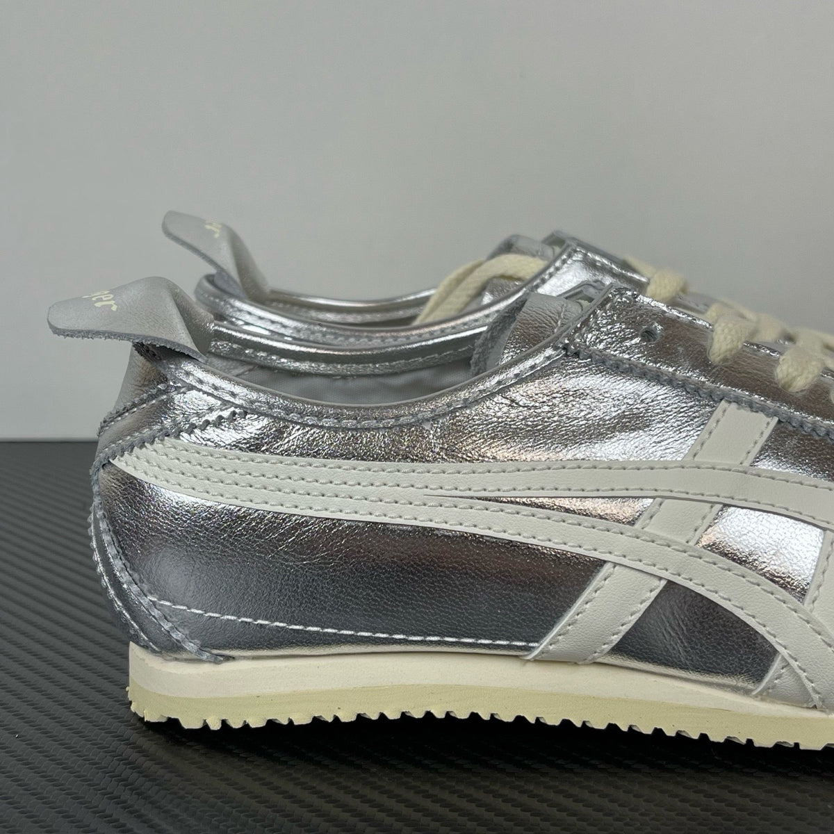 Onitsuka Tiger Mexico 66 'Silver Off-White'
