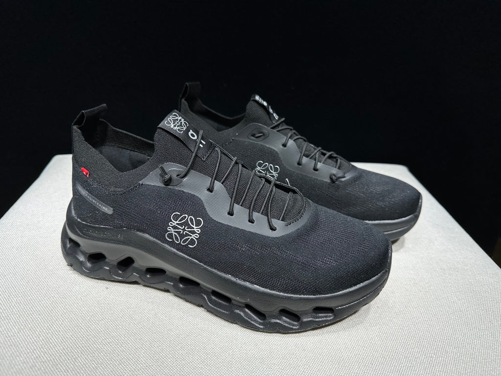 ON - Cloudtilt x Loewe 'All Black'