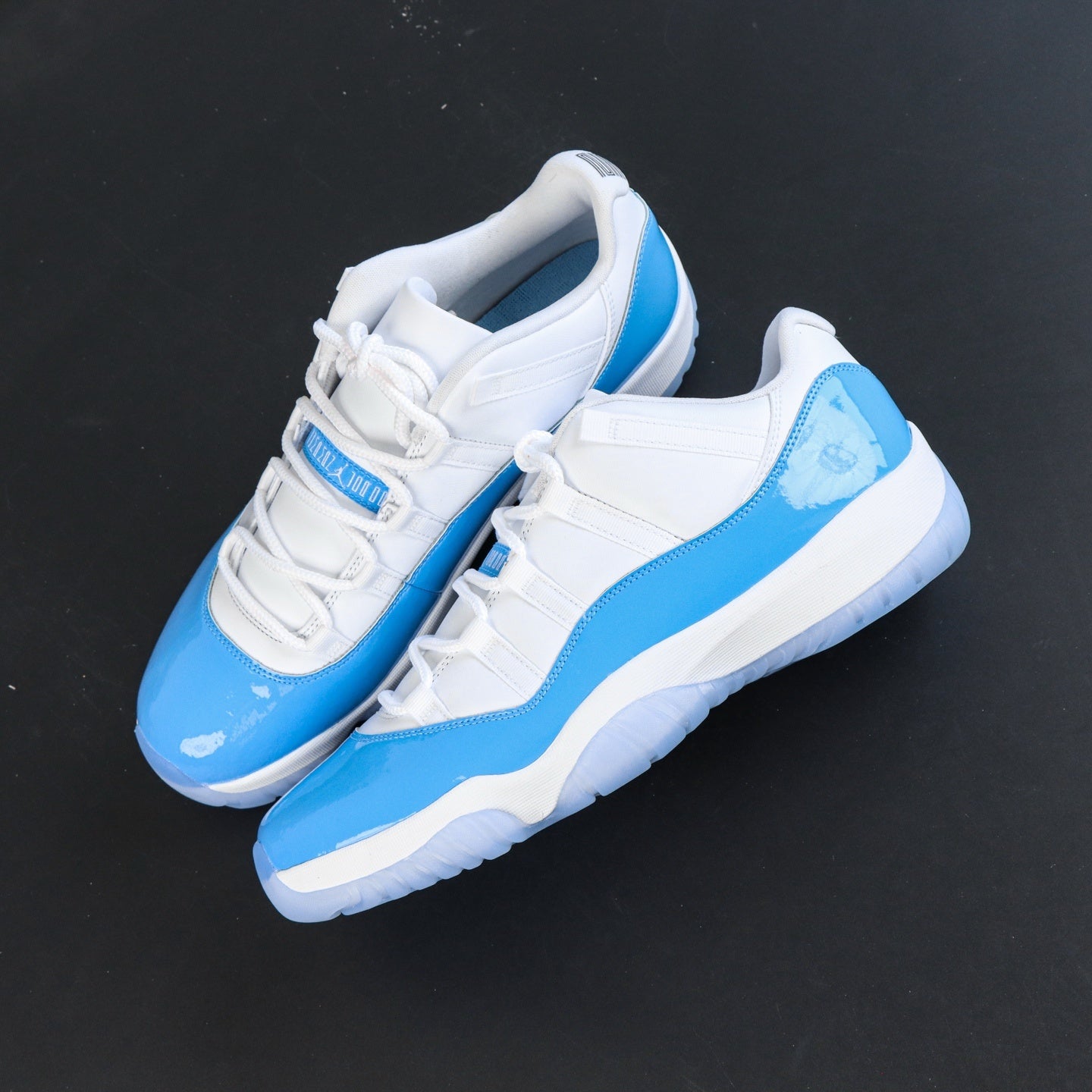 Jordan 11 Retro Low 'University Blue'