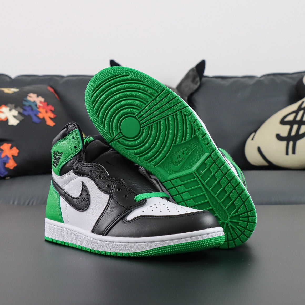 Jordan 1 Retro High OG 'Lucky Green'
