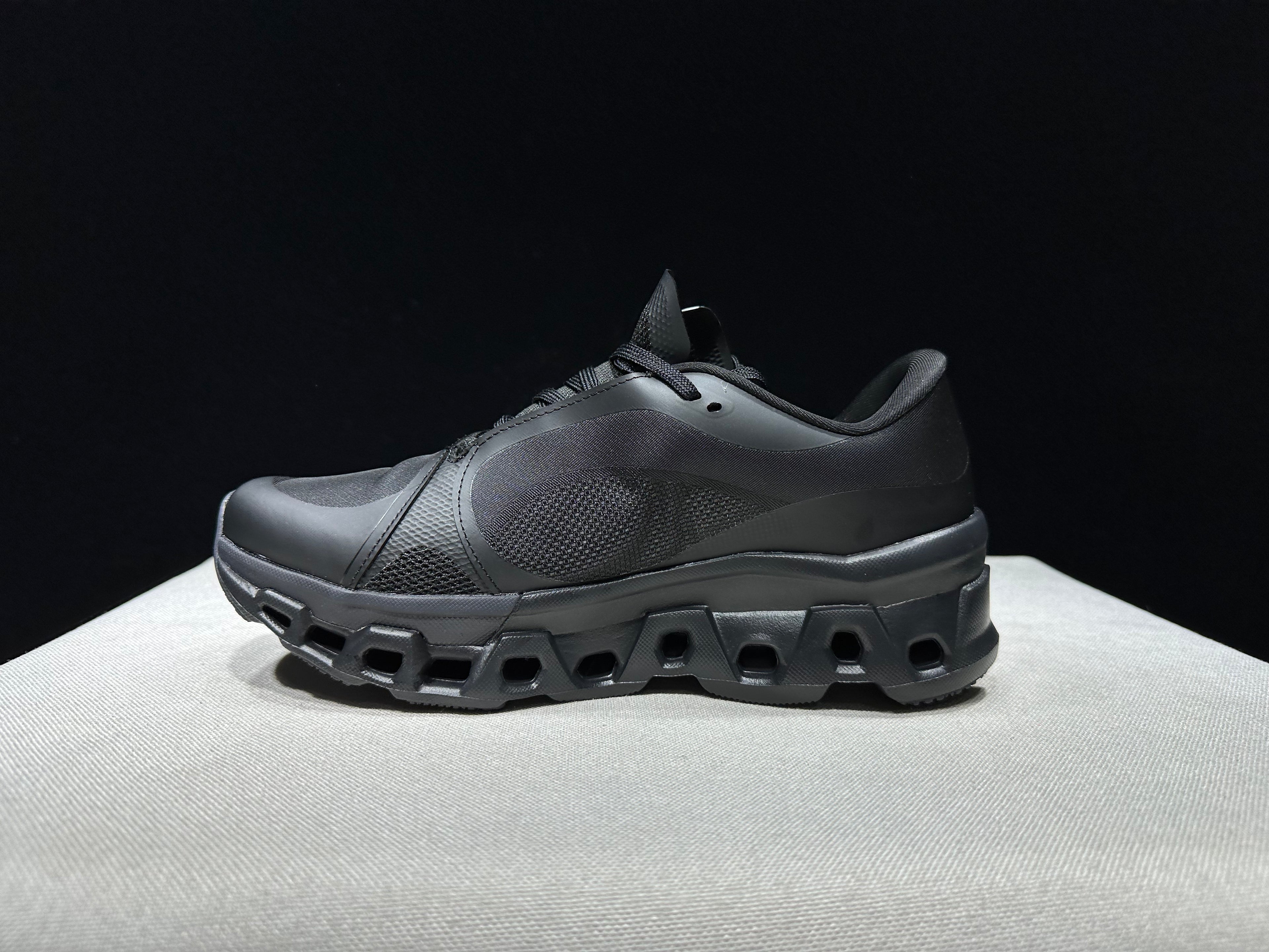 ON - Cloudmonster 2 'POST ARCHIVE FACTION Black'