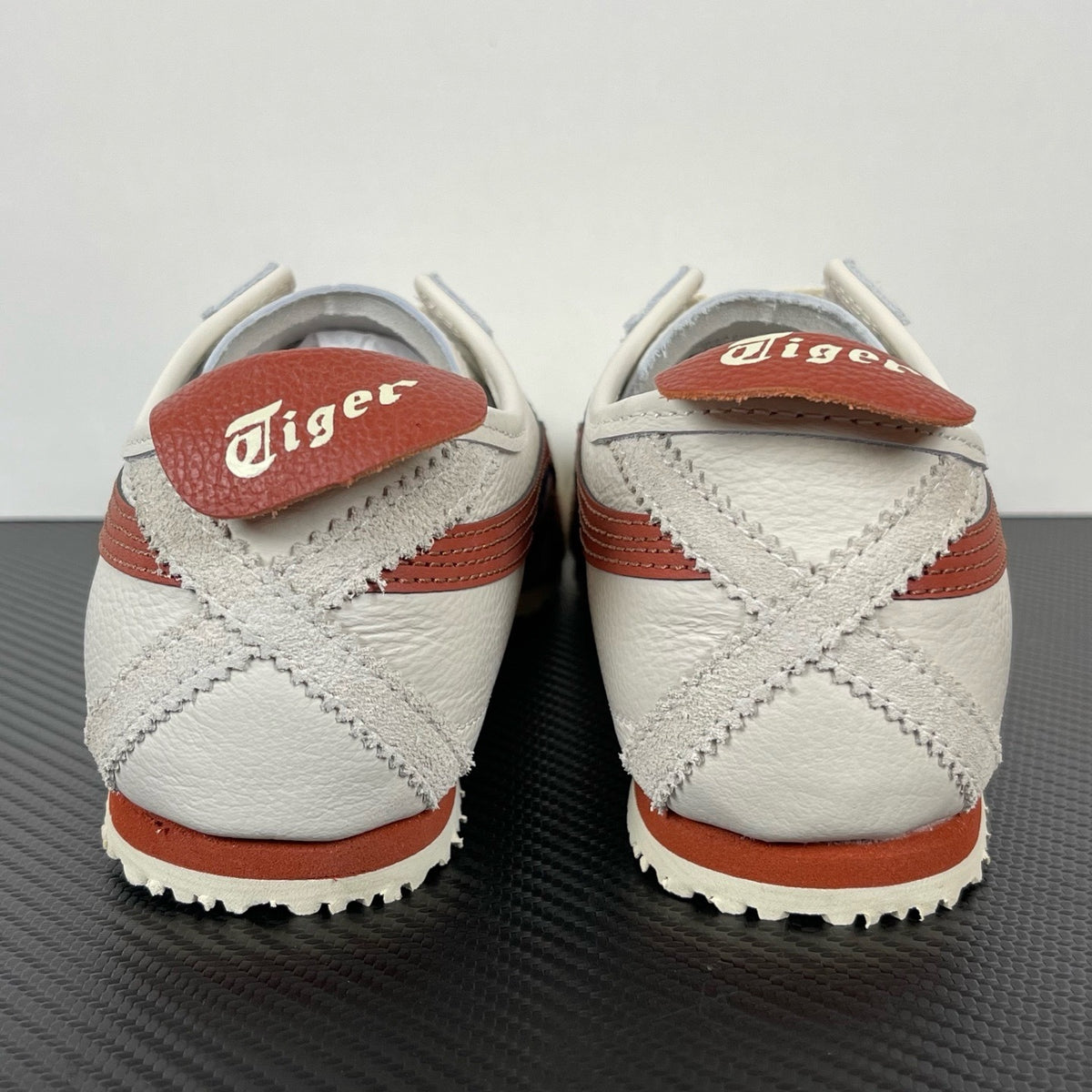 Onitsuka Tiger Mexico 66 'Birch Rust Red'