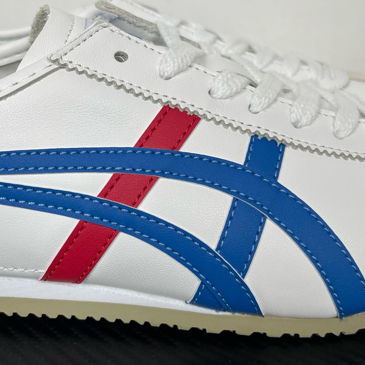 Onitsuka Tiger Mexico 66 'White Blue'