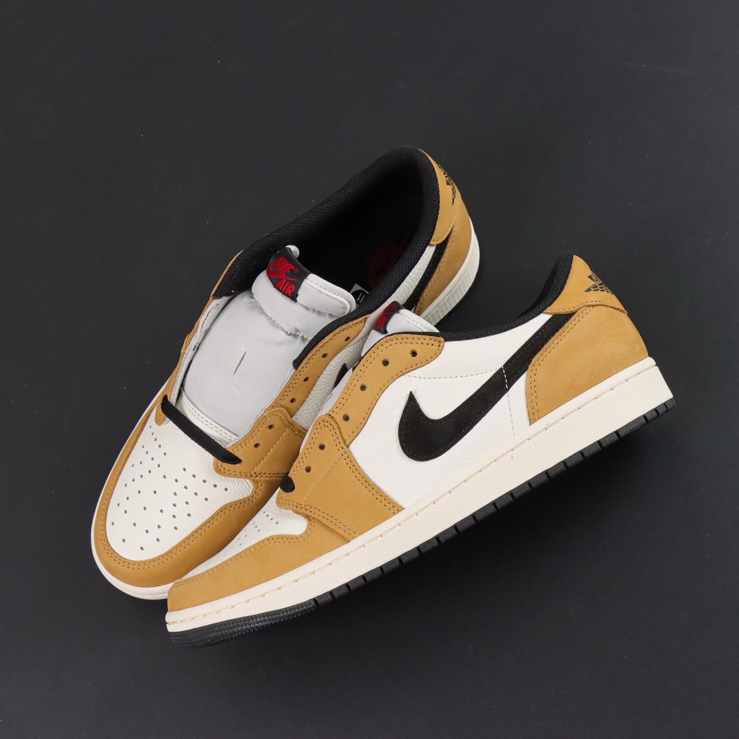 Jordan 1 Low OG 'Rookie of the Year'