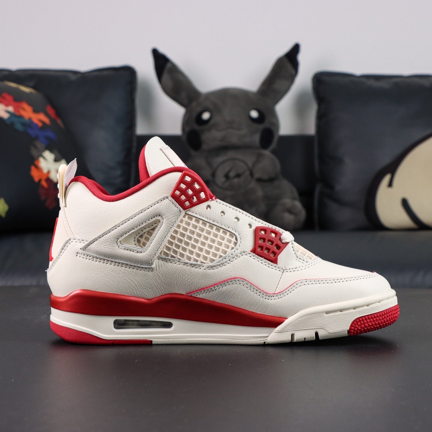 Jordan 4 Retro 'Valentine's Day'