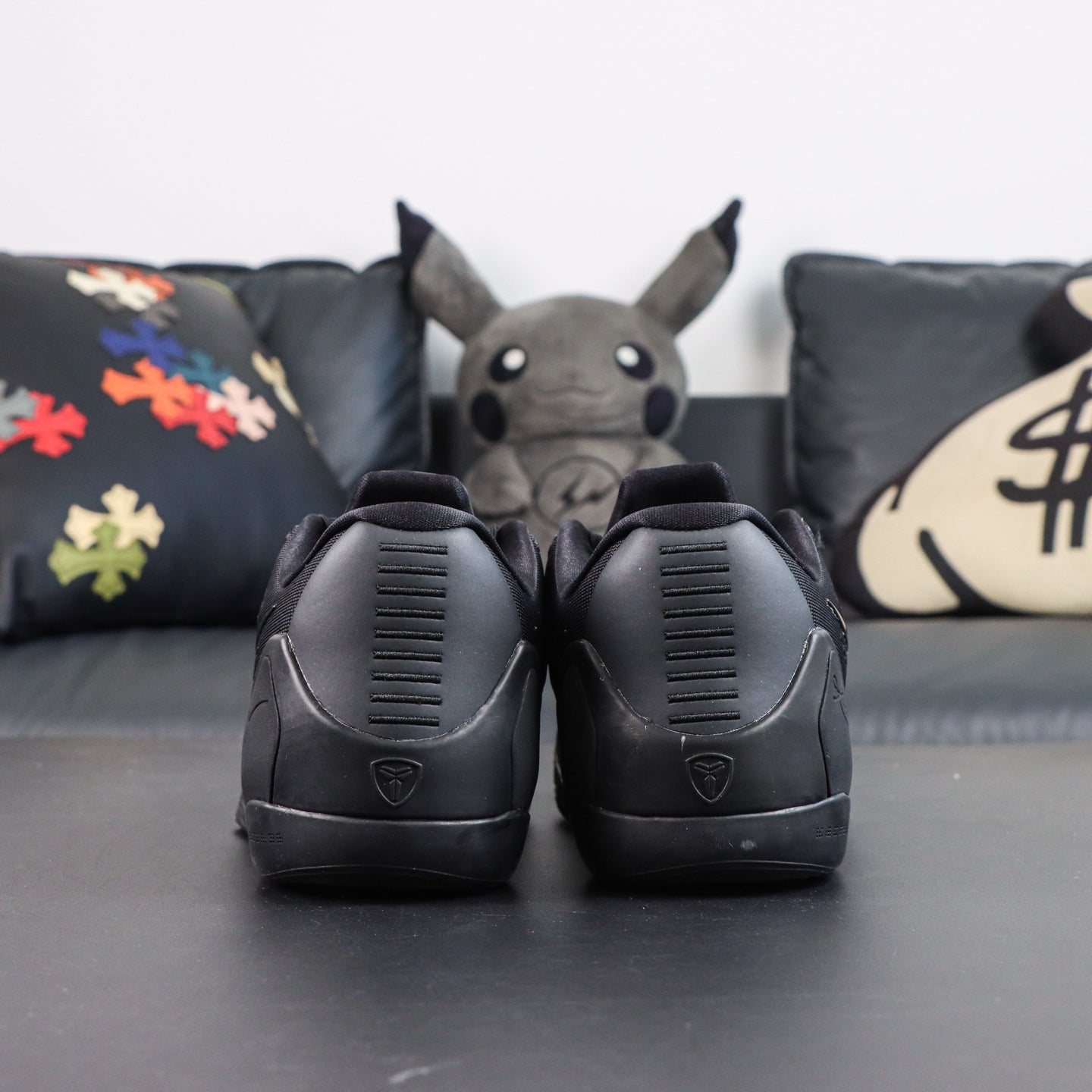 Kobe 9 EM low Protro Triple Black