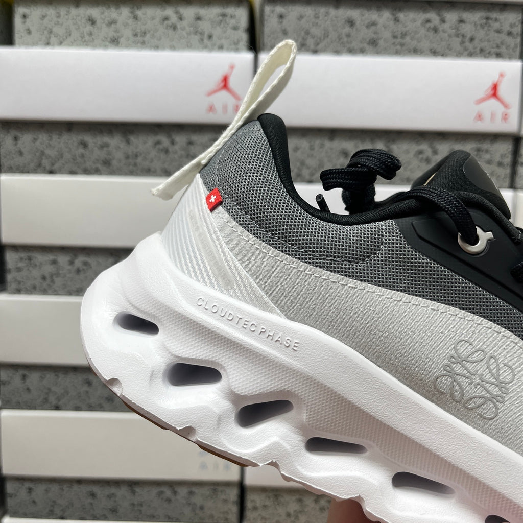 ON - Cloudtilt 2.0 x LOEWE 'Black White'