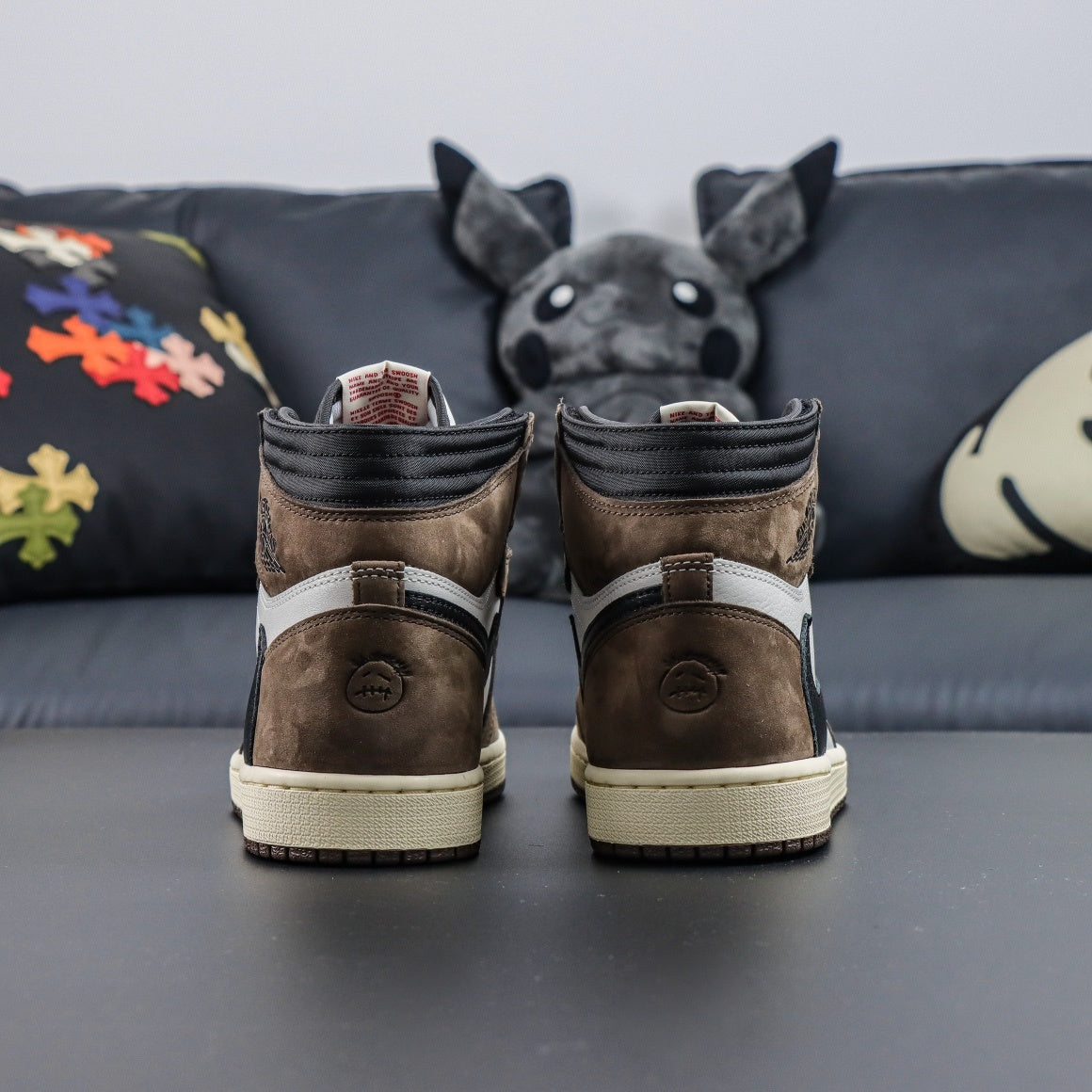 Jordan 1 Retro High OG x Travis Scott 'Mocha'