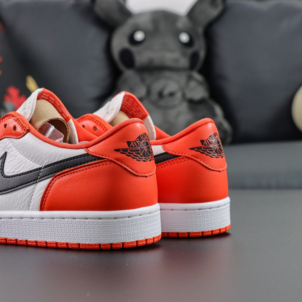Jordan 1 Retro Low OG 'Starfish'