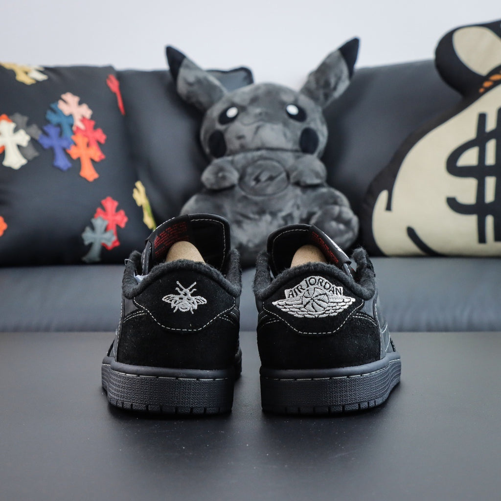 Jordan 1 Low OG SP x Travis Scott 'Black Phantom'