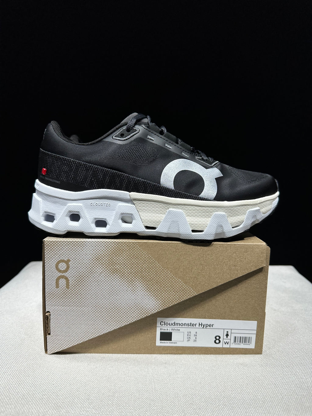 ON - Cloudmonster Hyper 'Black | White'