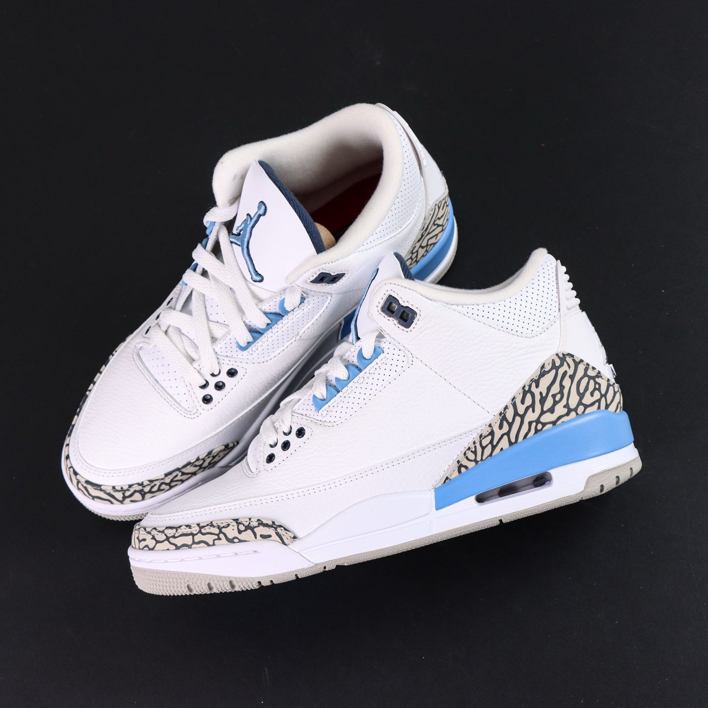 Jordan 3 Retro 'UNC'