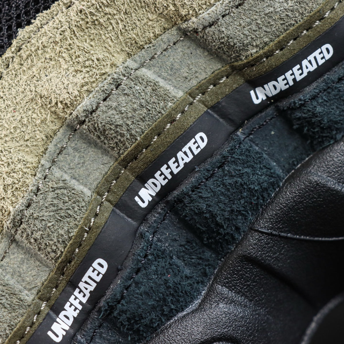 Nike Air Max 95 x Undefeated 'Medium Olive' (Geo La Brea)
