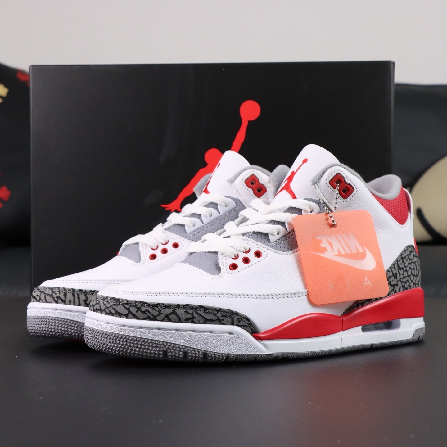 Jordan 3 Retro 'Fire Red' 2022