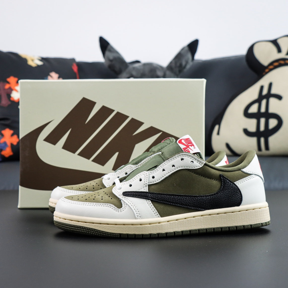 Jordan 1 Retro Low OG SP x Travis Scott 'Medium Olive'