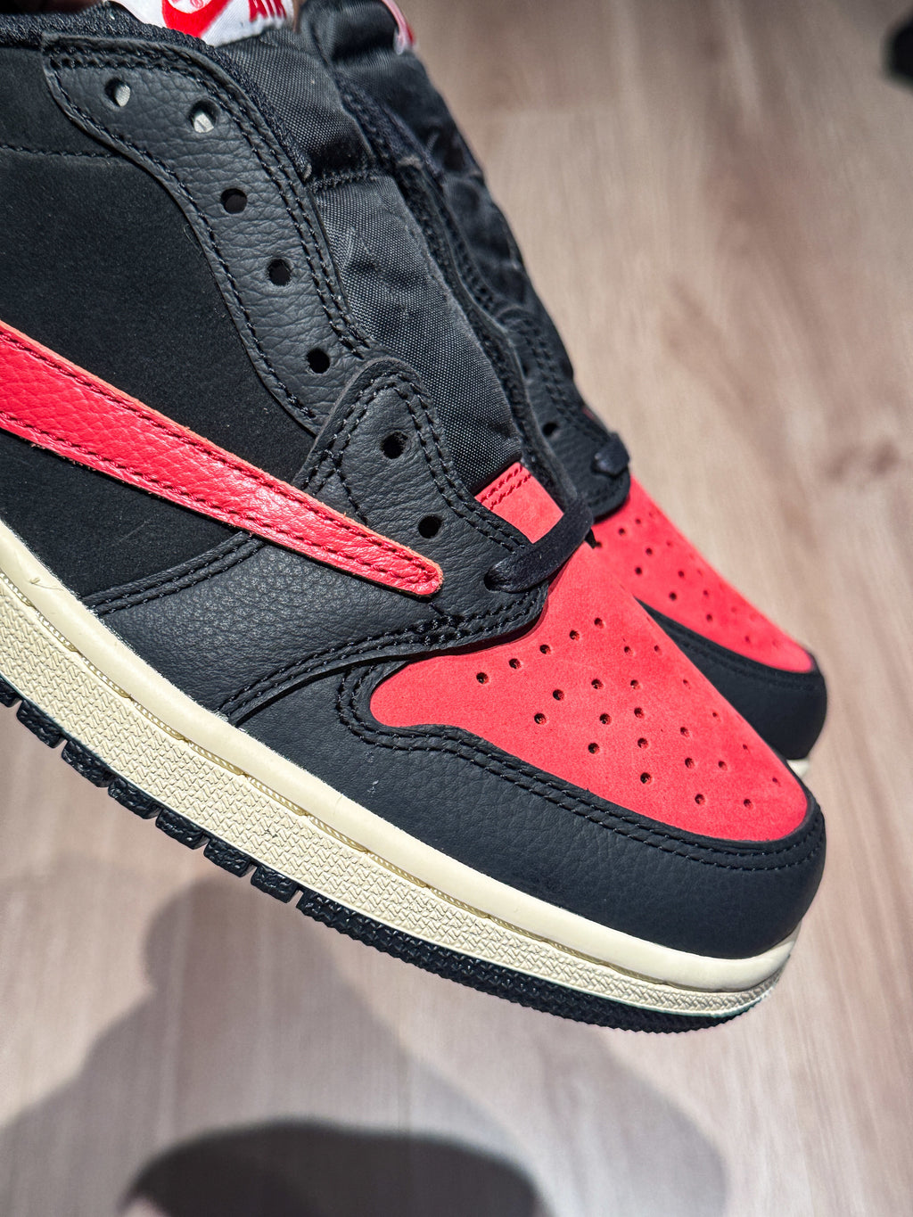 Jordan 1 Low x Travis Scott 'Bred'