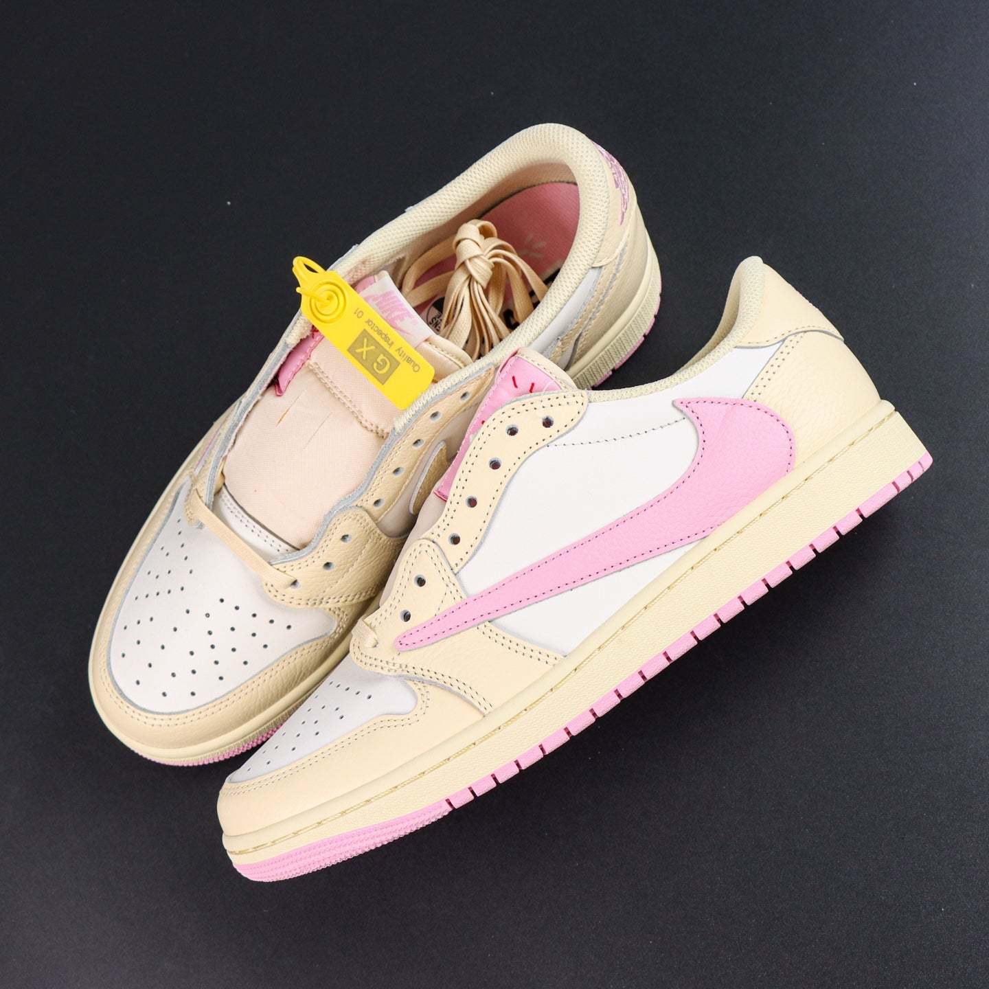 Jordan 1 Low OG x Travis Scott 'Shy Pink'