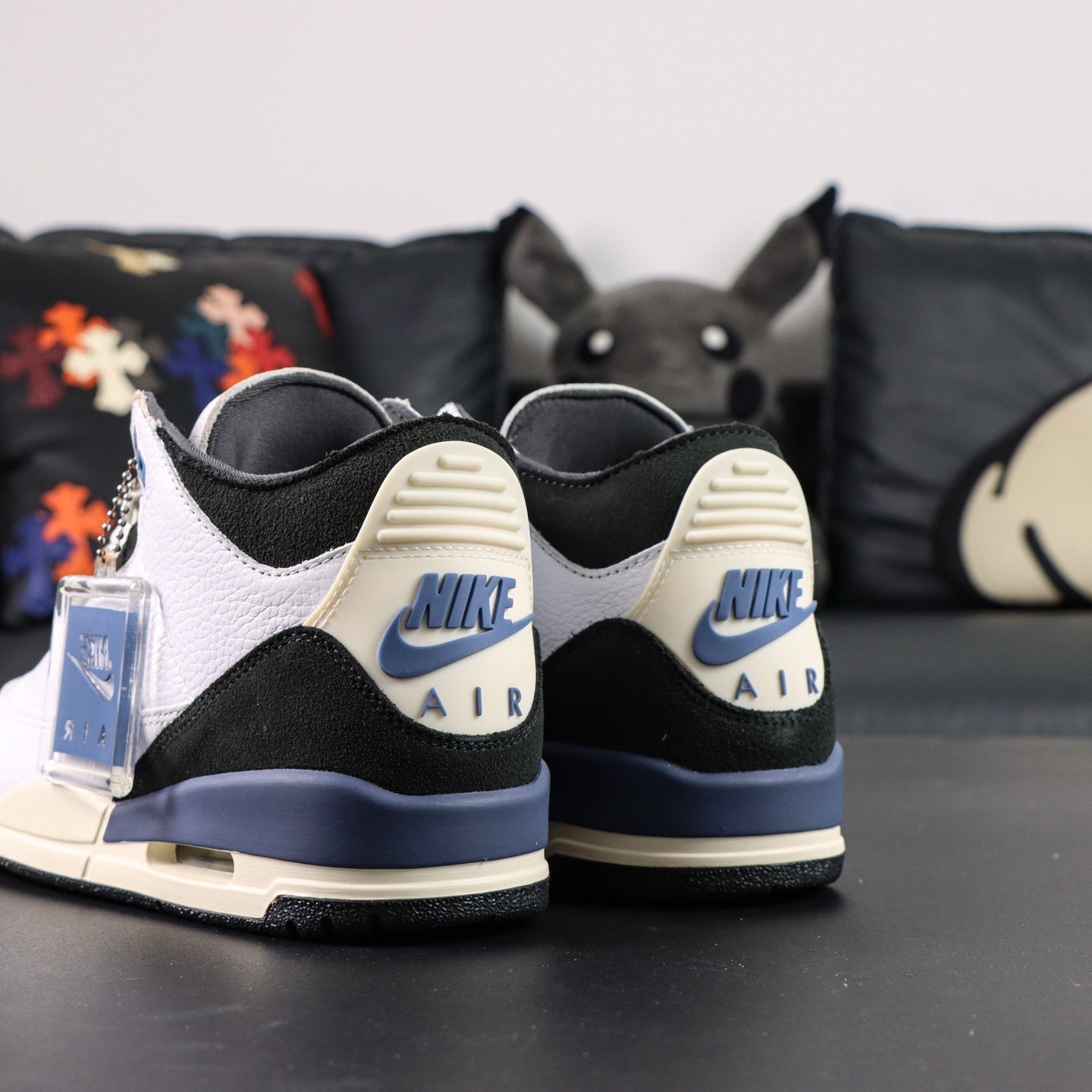 Jordan 3 x A Ma Maniere 'Diffused Blue'