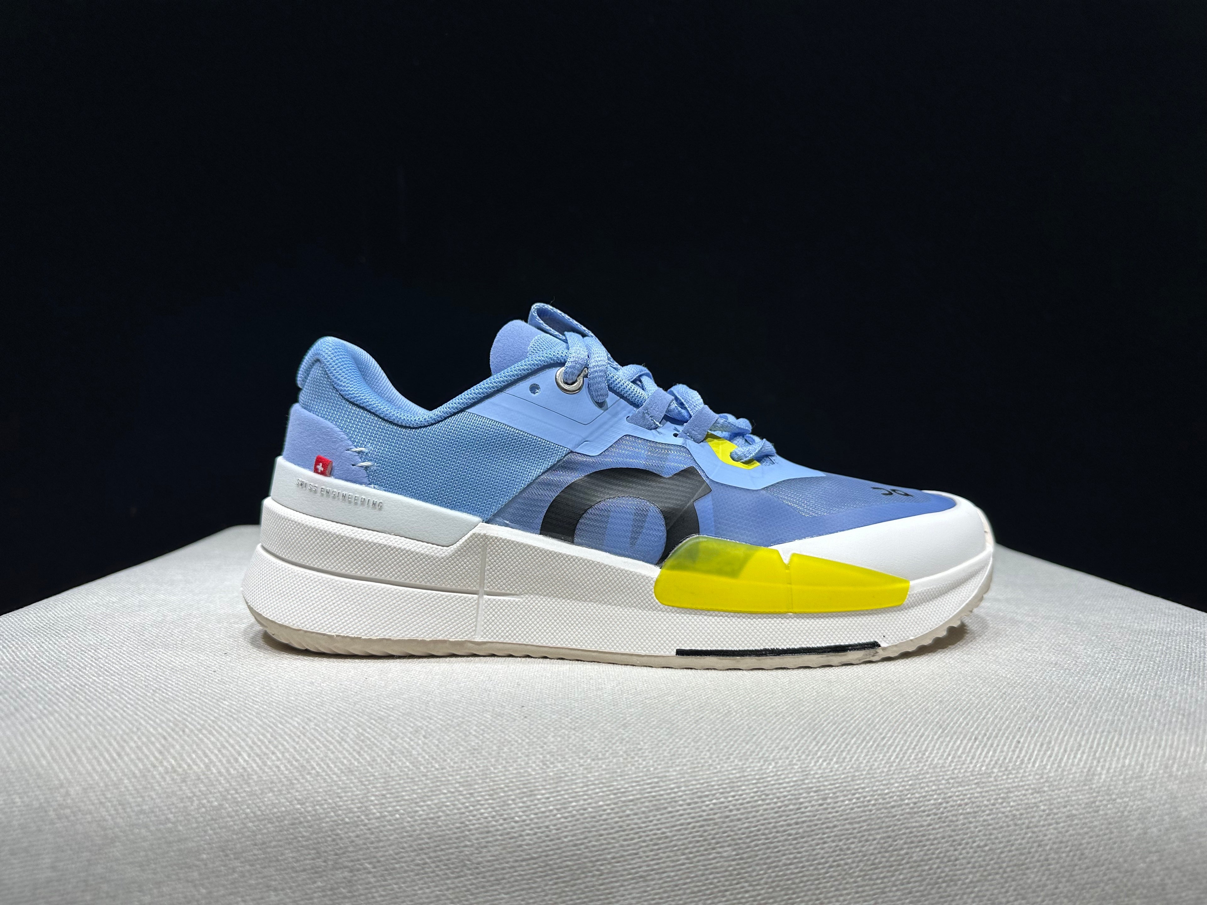 THE ROGER Pro 2 'Chambray Lime'