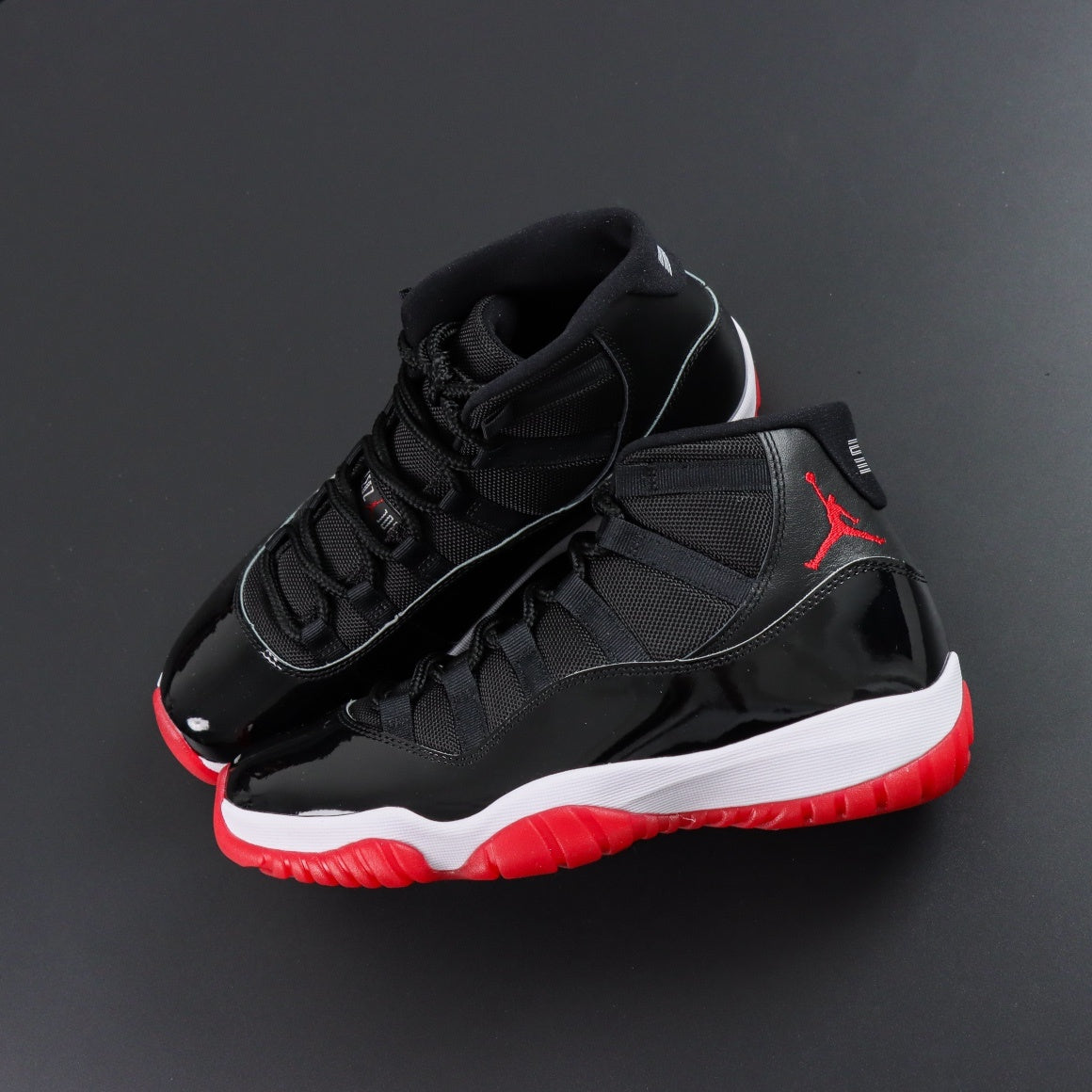 Jordan 11 Retro 'Bred'
