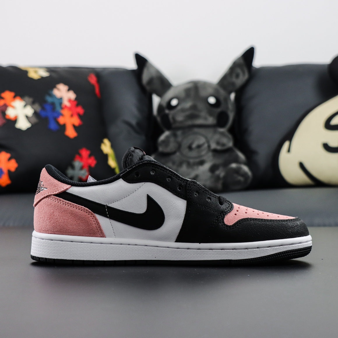 Jordan 1 Retro Low OG 'Bleached Coral'