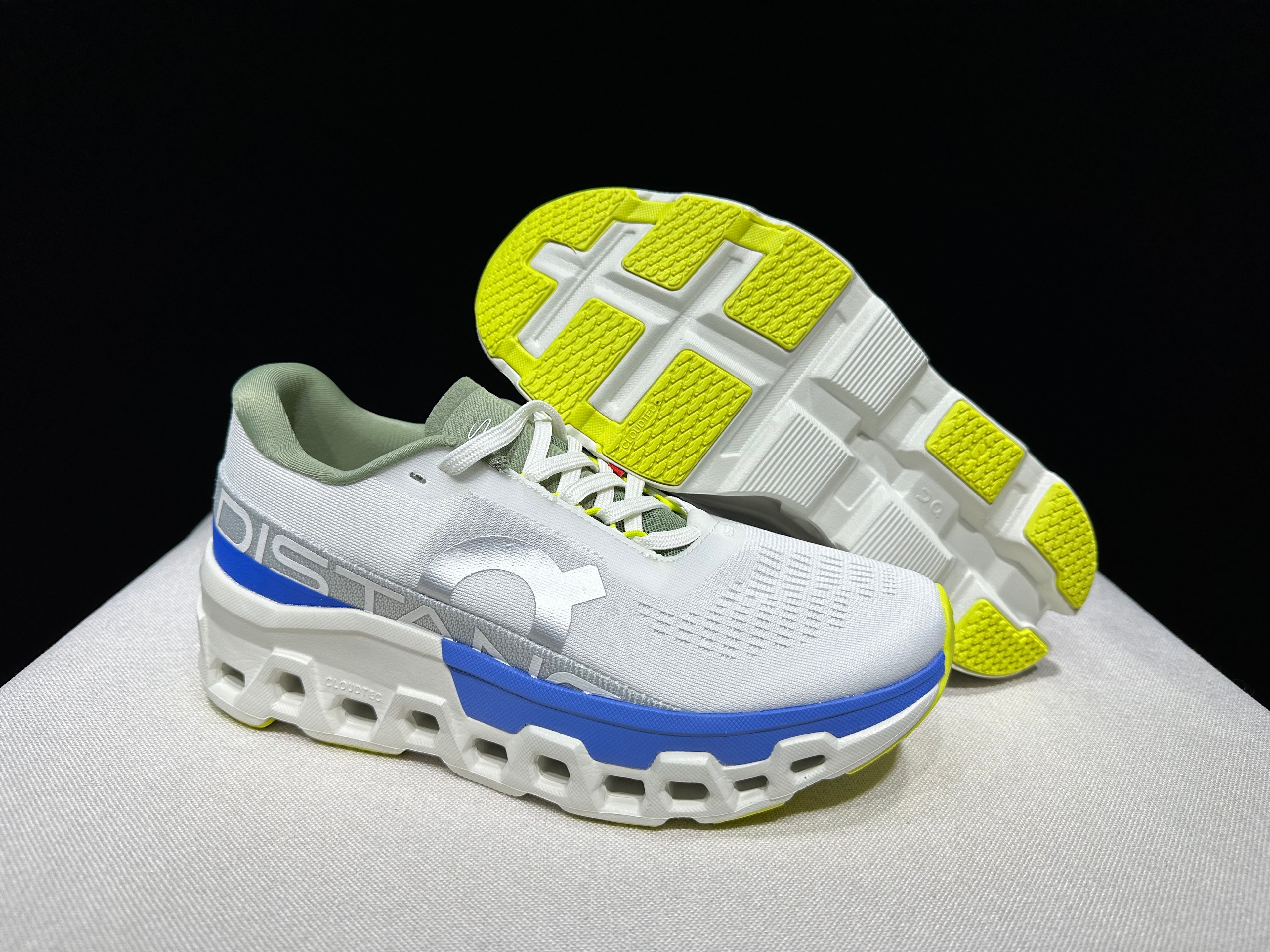 ON - Cloudmonster 2 'Distance White Lapis'