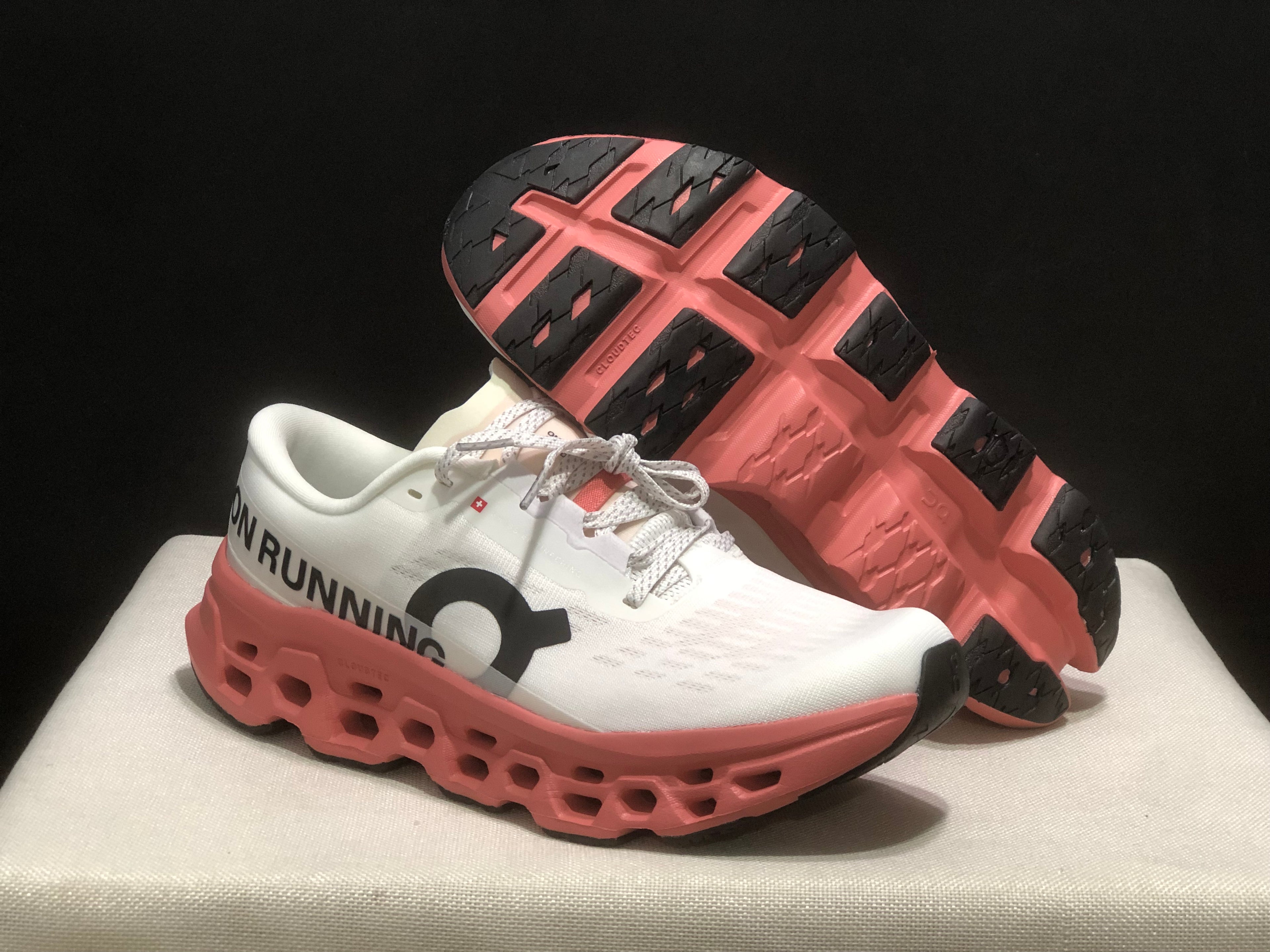 ON - Cloudmonster 3 'Ivory | Dustrose'