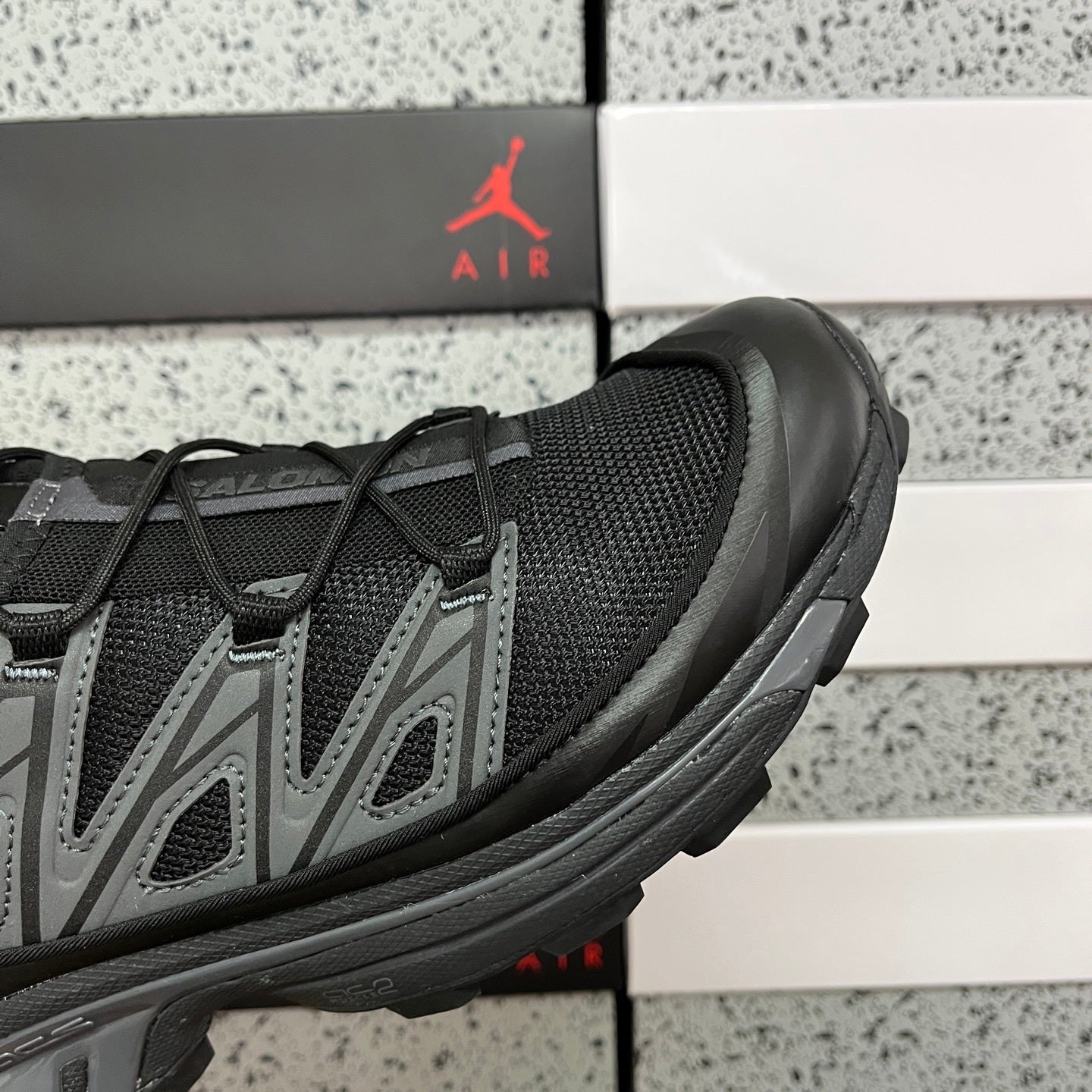 SALOMON-XT-6 Expanse 'Black Ebony Magnet'