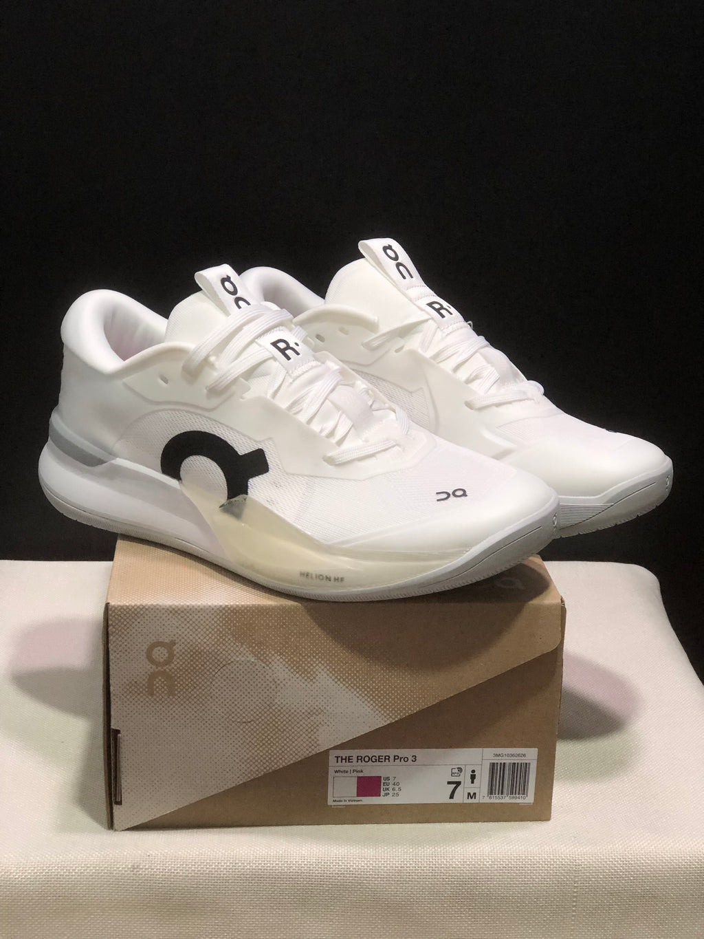 THE ROGER Pro 3 'White | Pink'