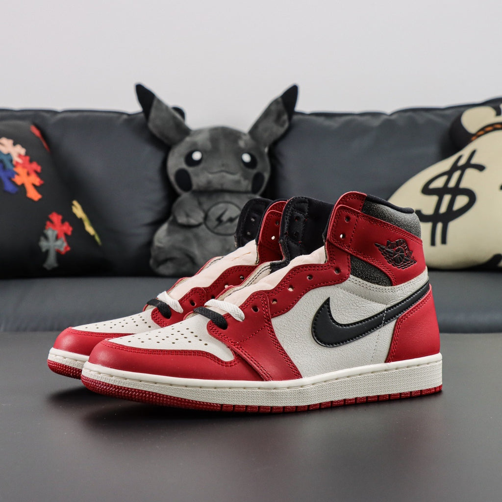 Jordan 1 Retro High OG 'Chicago Lost & Found'