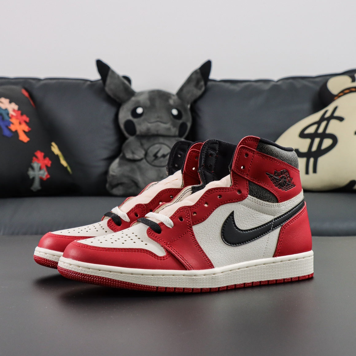 Jordan 1 Retro High OG 'Chicago Lost & Found'