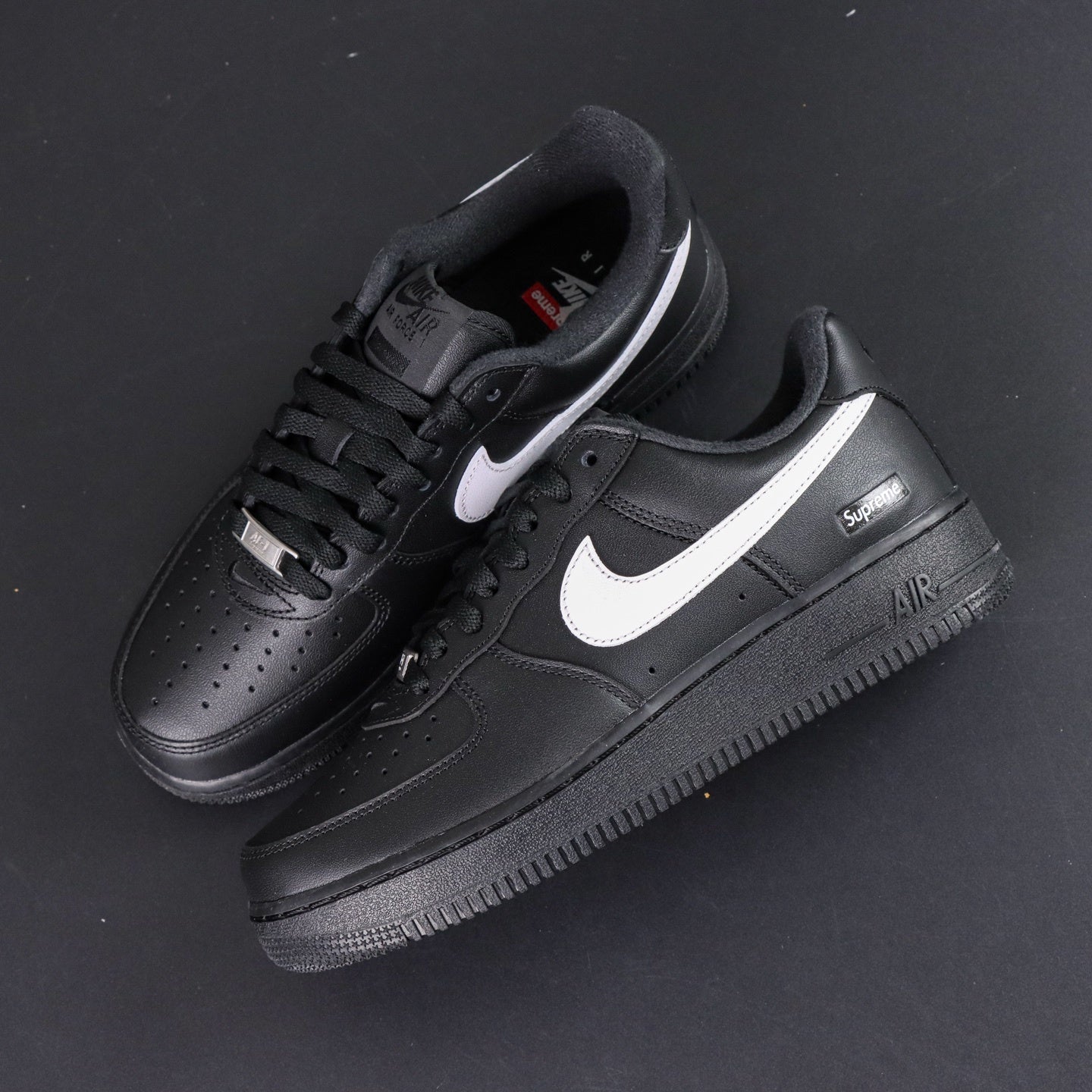 Nike Air Force 1 Low x Supreme 'Black White'
