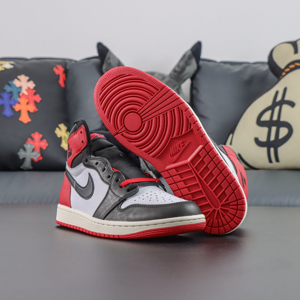 Jordan 1 Retro High OG 'Black Toe Reimagined'