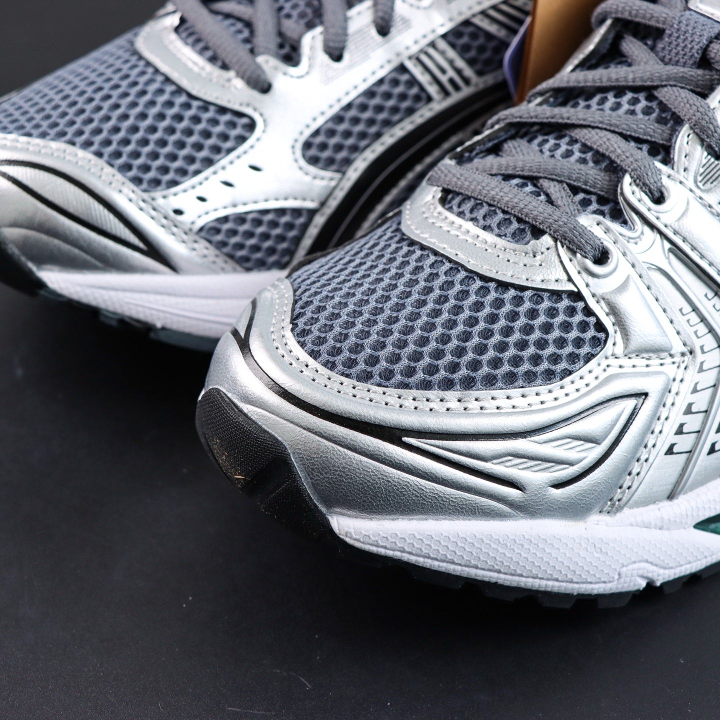 ASICS-Gel-Kayano 14 'Metropolis Jasper Green'