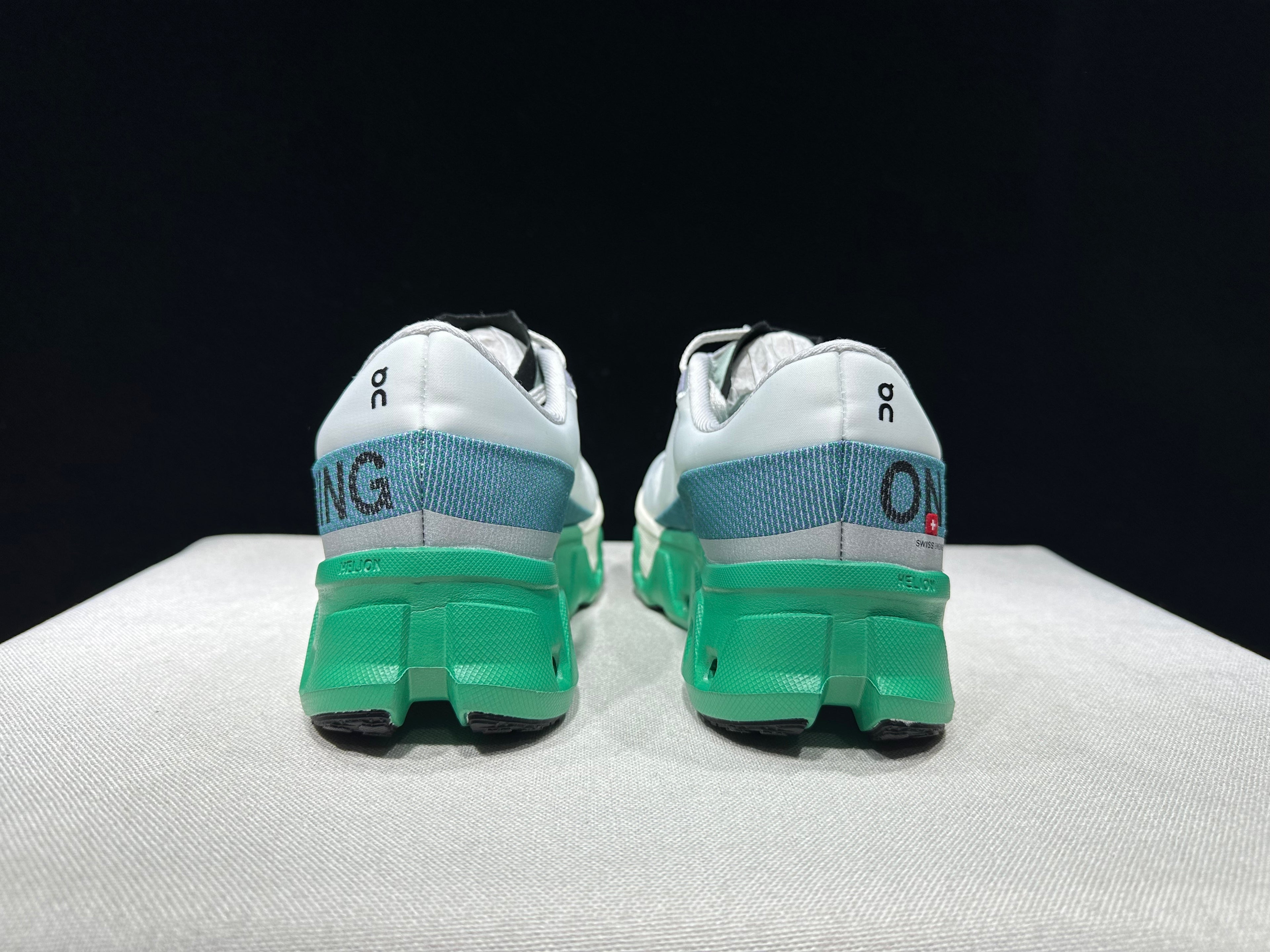 ON - Cloudmonster Hyper 'White | Mint'