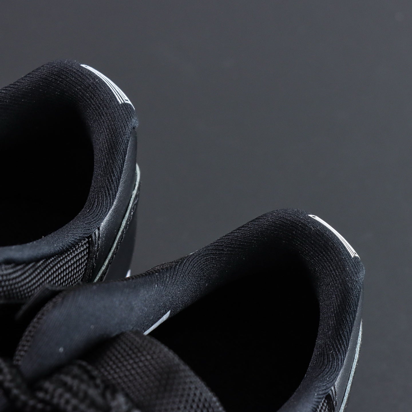 Jordan 11 Low 'Bred' 2025